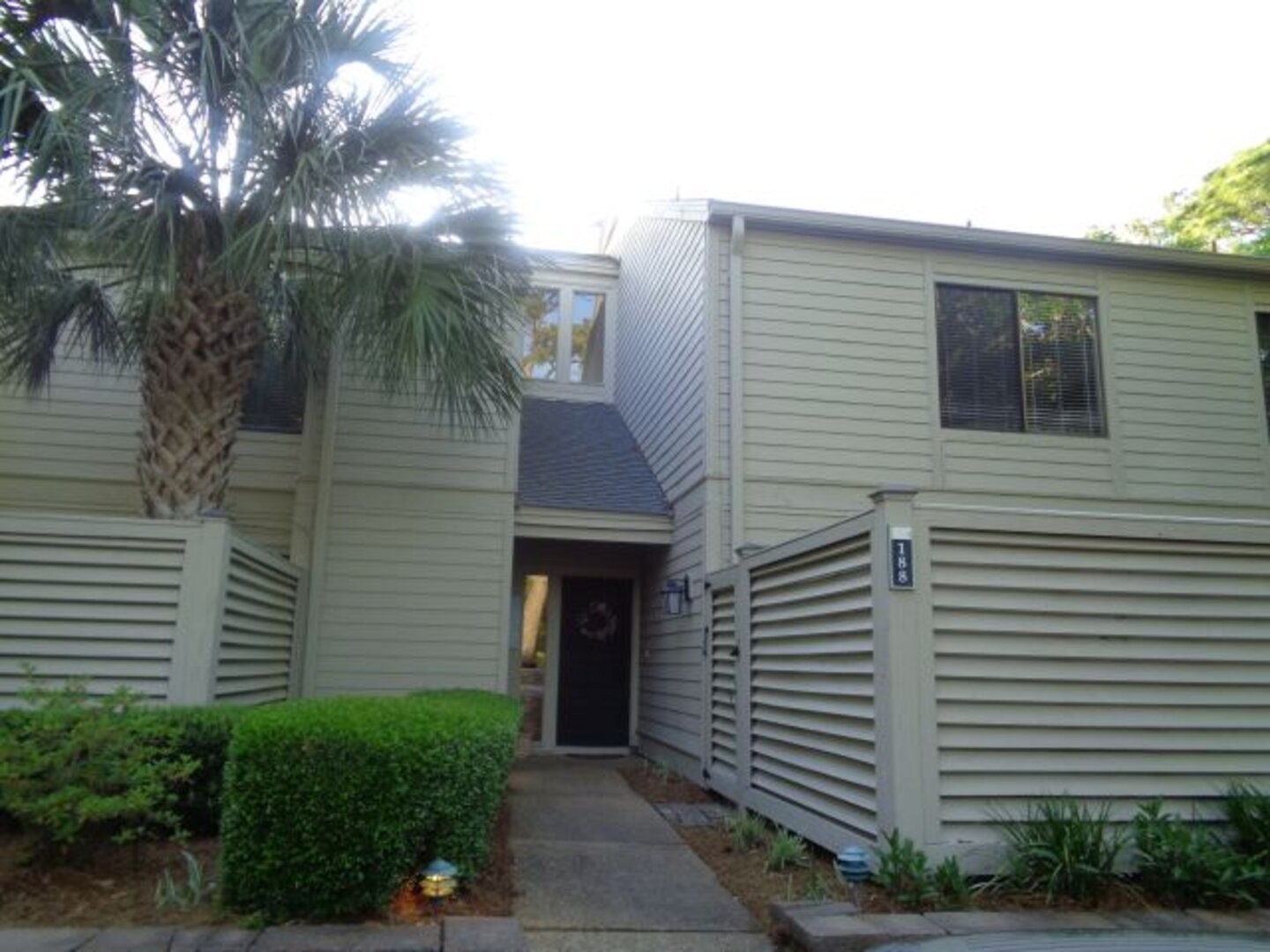 188 Twin Oaks